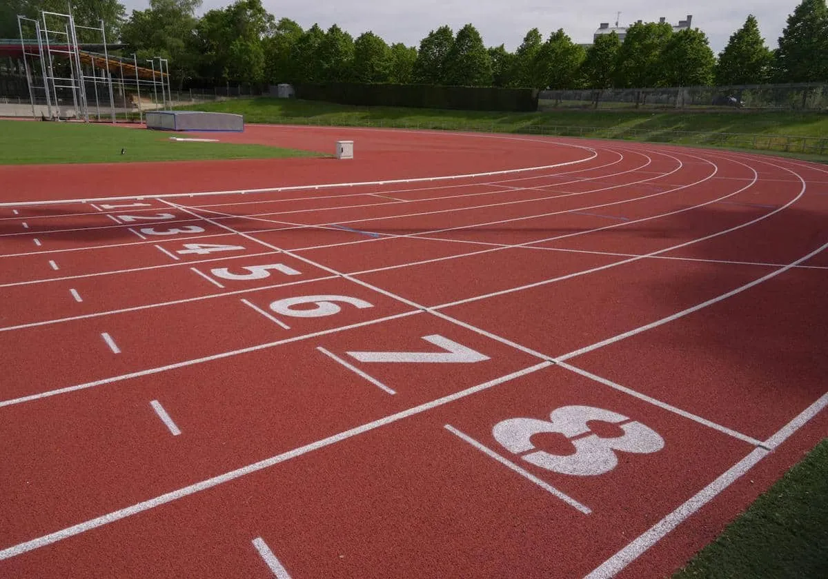 Las calles de una pista de atletismo